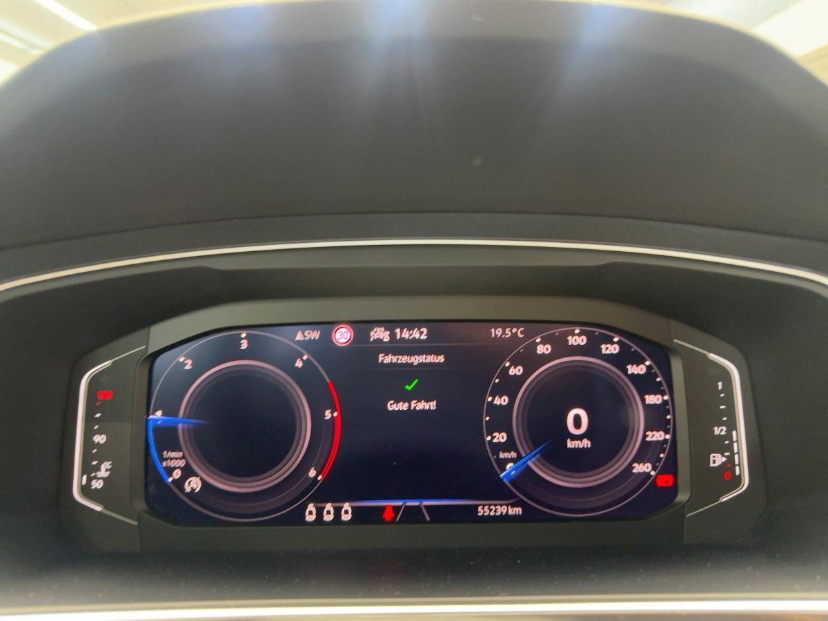 Tiguan 2.0 TDI DSG Elegance ACC Navi LED-Matrix Sitzh. Climatronic Lane-Ass. DAB+