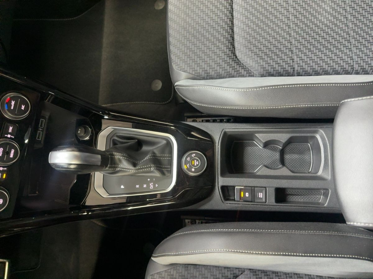 T-Roc R 2.0 TSI DSG 4M ACC DCC LED Navi Pano. Akrapovic Kamera