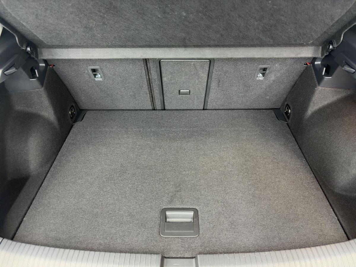 T-Roc 1.5 TSI DSG Style ACC Navi LED-Matrix Pano Kamera Keyless
