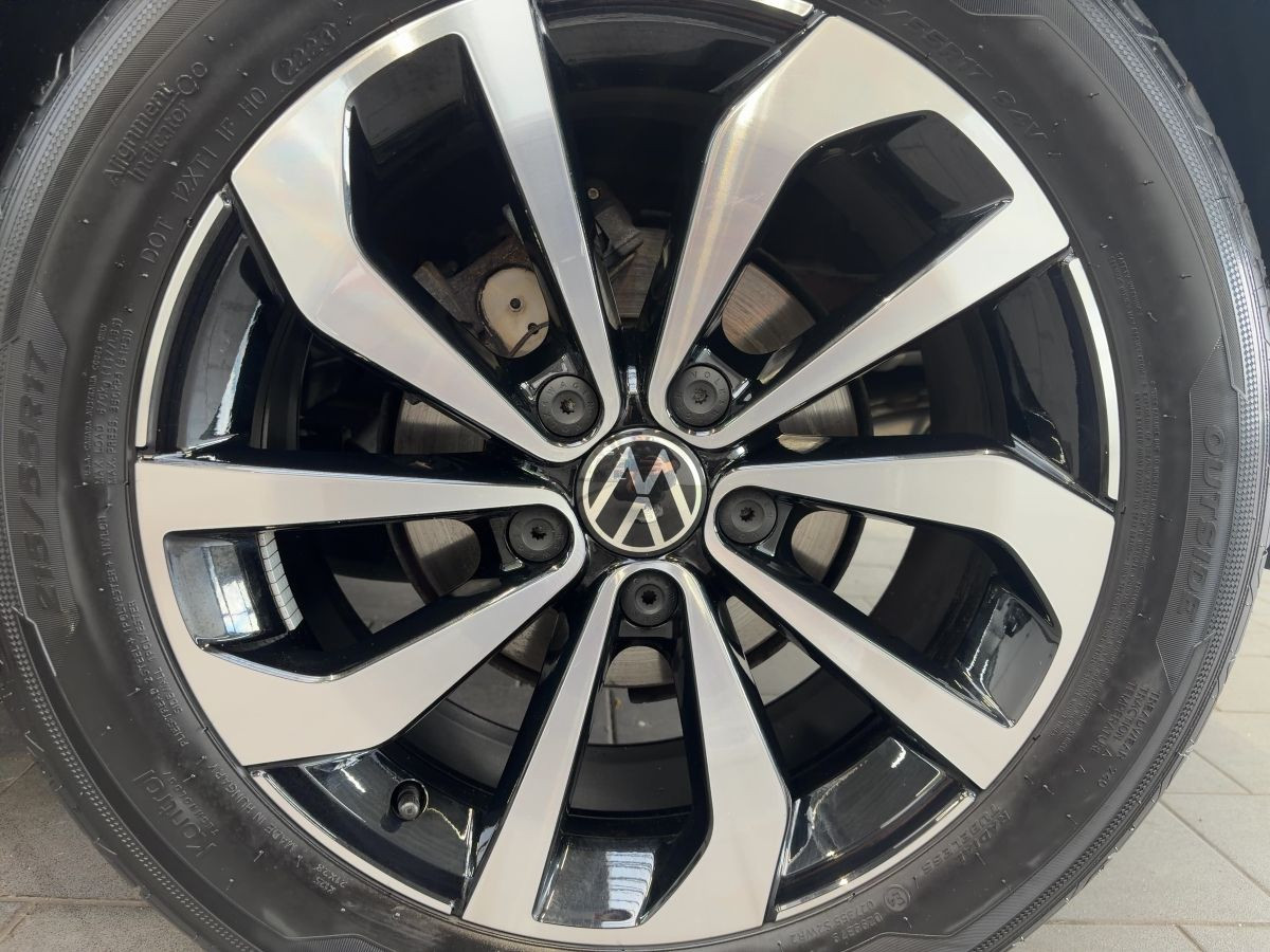 T-Roc 1.5 TSI DSG Style ACC Navi LED-Matrix Pano Kamera Keyless