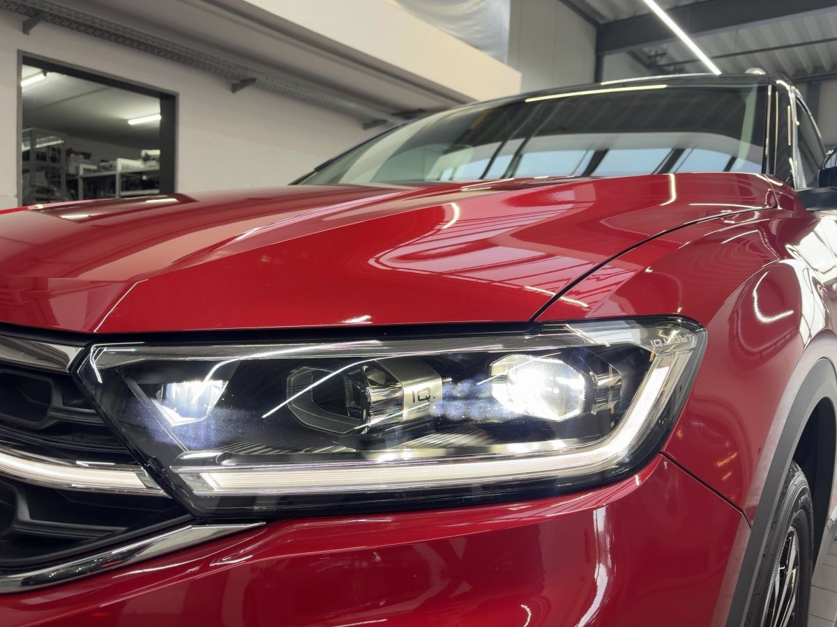 T-Roc 1.5 TSI DSG Style ACC Navi LED-Matrix Pano Kamera Keyless