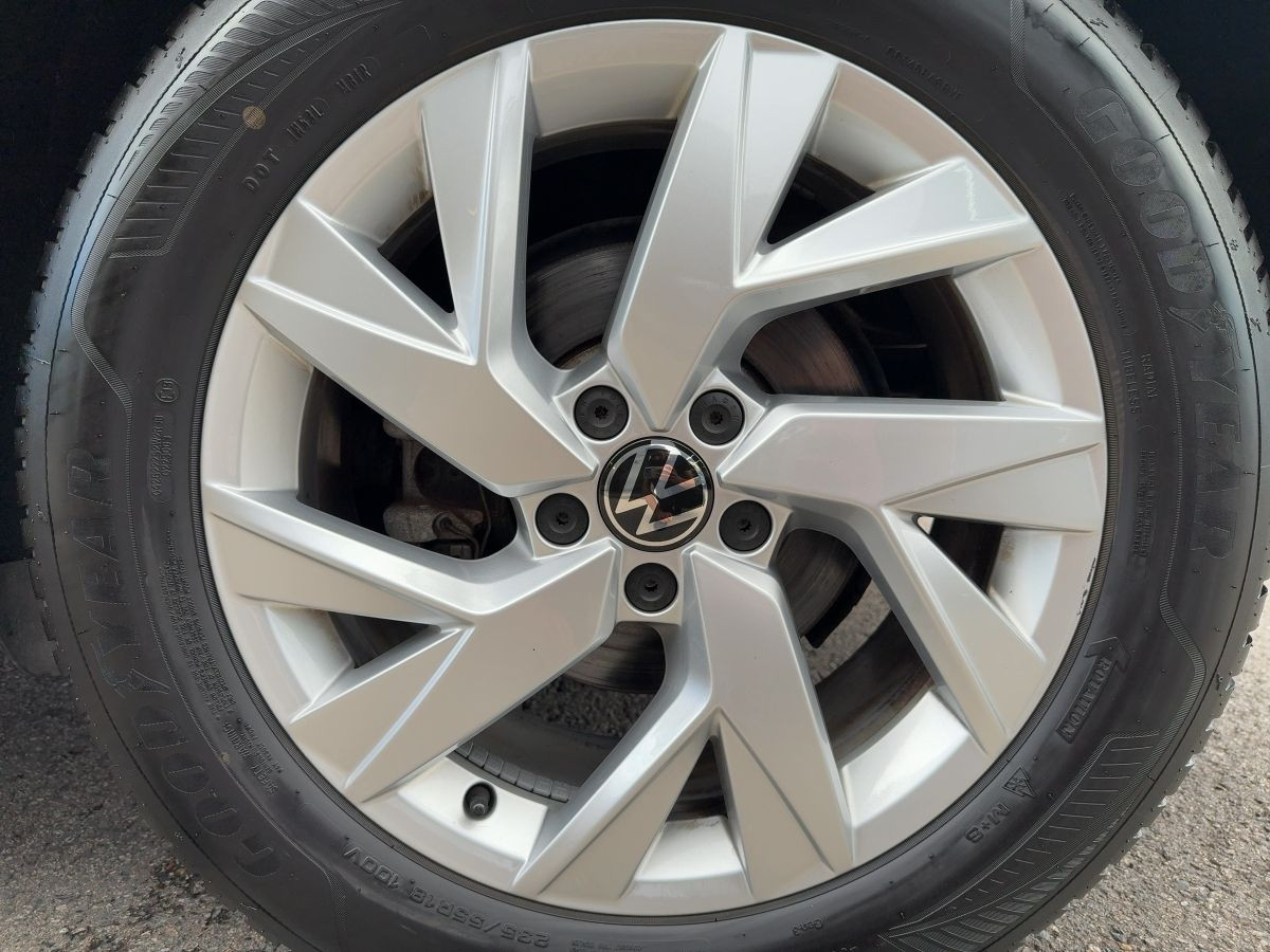 Tiguan 1.5 TSI DSG Elegance ACC Navi LED-Matrix Kamera Sitzh. Climatronic Bluet.
