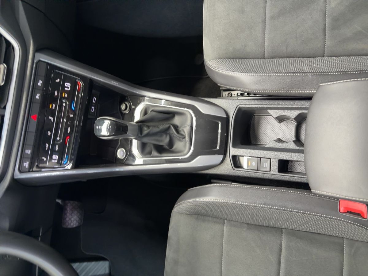 T-Roc 1.5 TSI DSG ACC AHK Navi LED-Plus Standh. Sitzh. Climatronic Lane-Ass DAB+