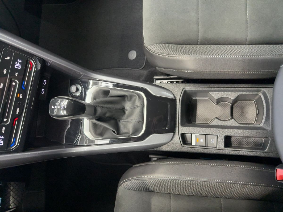 T-Roc 1.5 TSI DSG ACC LED-Plus Navi Sitzh. Einparkh. Climatronic Lane-Ass. DAB+