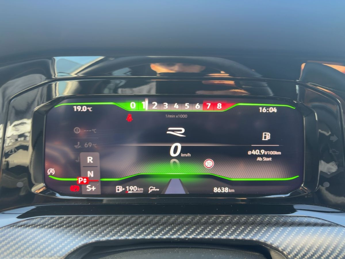 Golf VIII R 2.0 TSI DSG 4M 