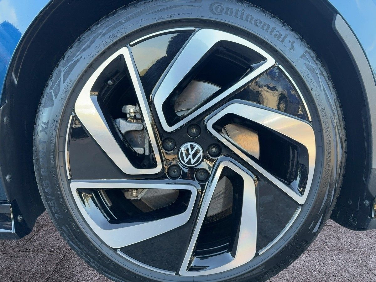 ID.7 Tourer Pro S 91 kWh ab 2,49% Wärmep. ACC DCC AHK Navi LED-Matrix