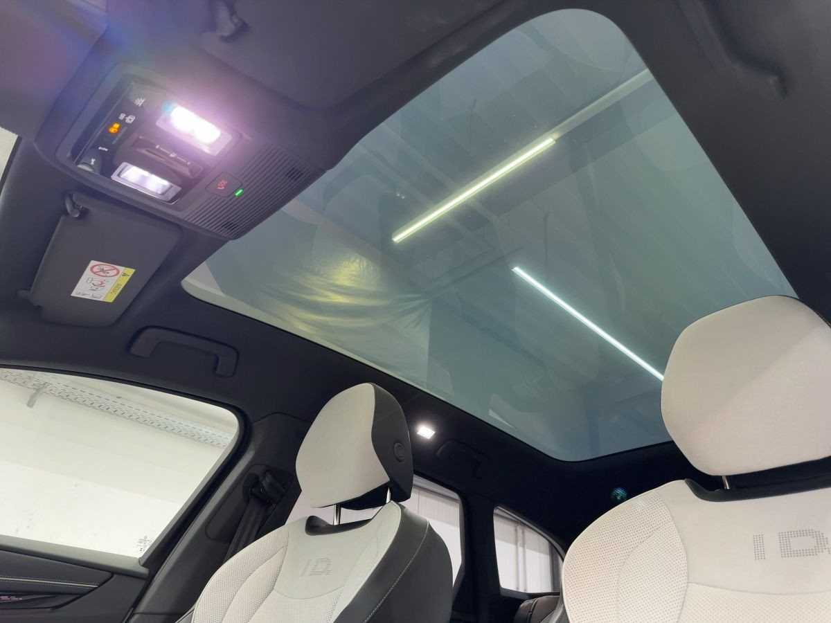 ID.7 Tourer Pro S 91 kWh ab 2,49 % Wärmep. ACC DCC AHK Navi LED-Matrix