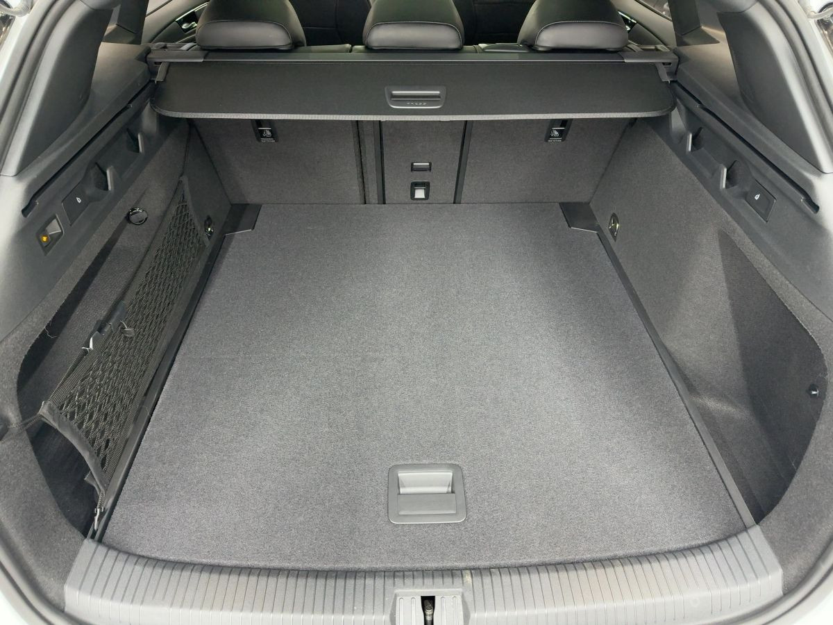 ID.7 Tourer Pro S 91 kWh ab 2,49 % Wärmep. ACC DCC AHK Navi LED-Matrix