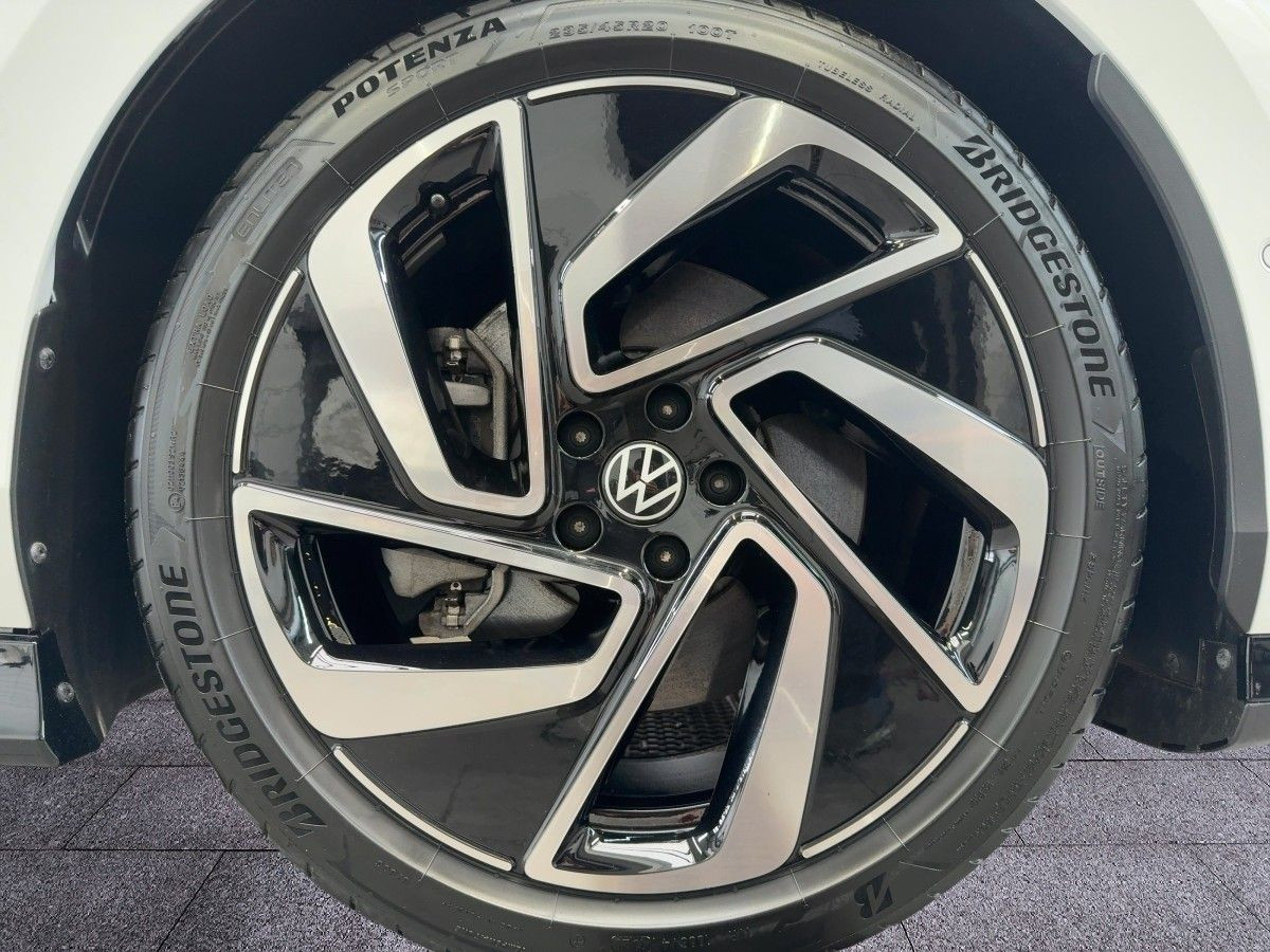 ID.7 Tourer Pro S 91 kWh ab 2,49 % Wärmep. ACC DCC AHK Navi LED-Matrix