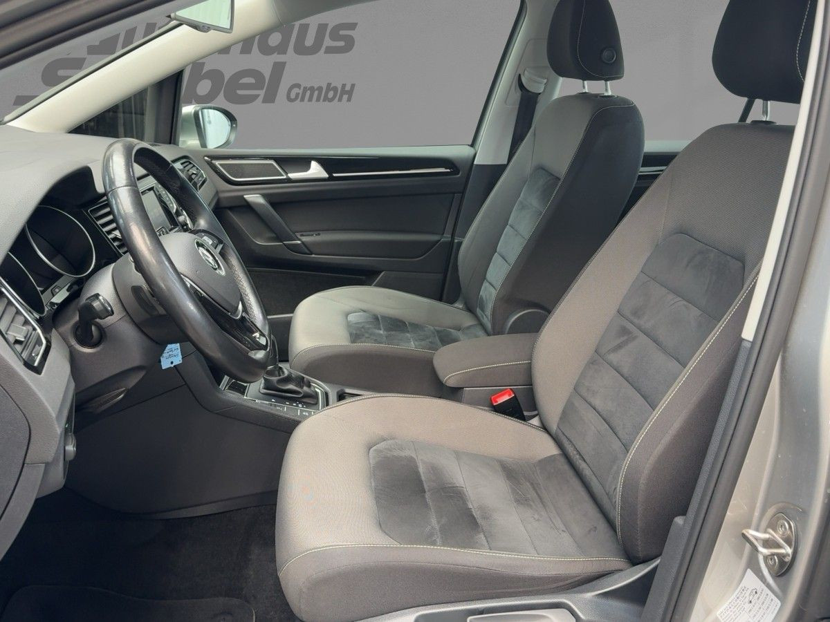 Golf Sportsvan 2.0 TDI DSG Highline AHK BI-Xenon Navi Parkp. Climatronic
