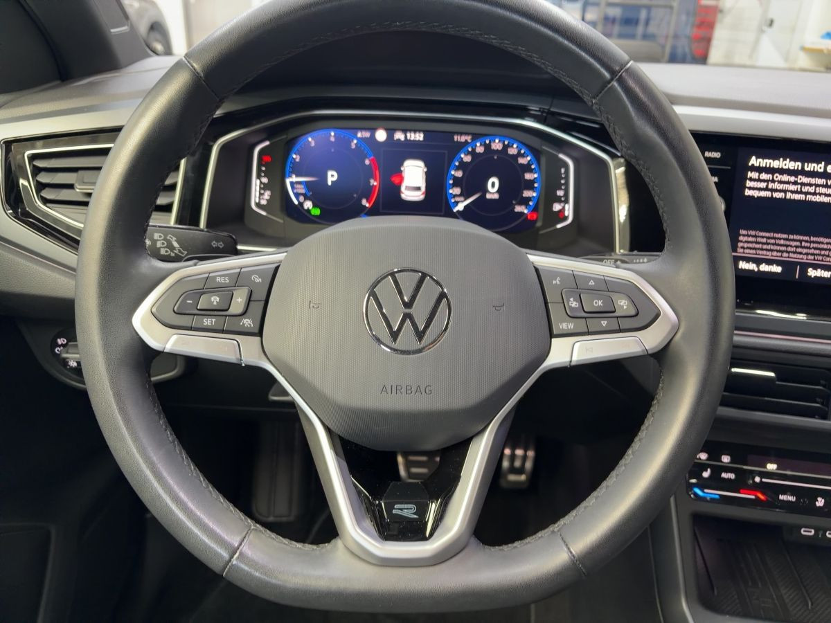 Polo 1.0 TSI DSG R-Line ACC Navi LED-Matrix Kamera Keyless Bluet. Sitzh.