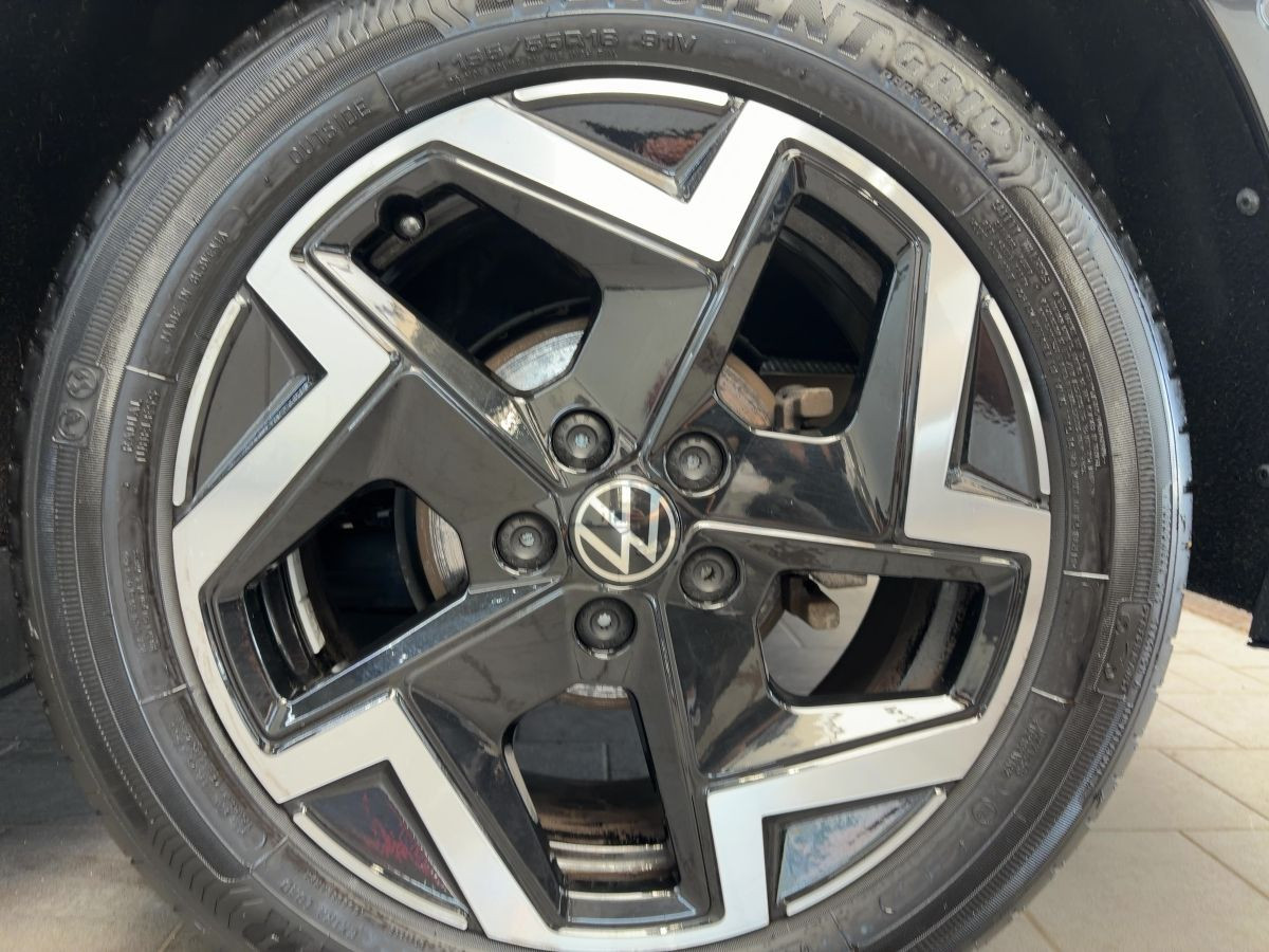 Polo 1.0 TSI DSG R-Line ACC Navi LED-Matrix Kamera Keyless Bluet. Sitzh.